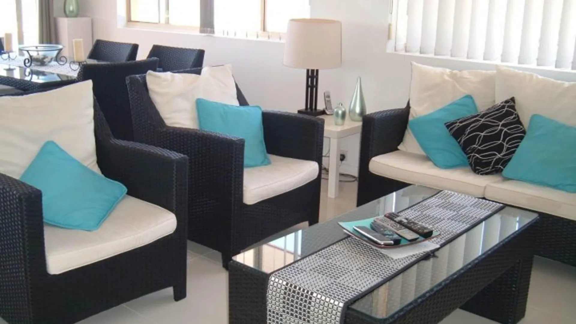 *** Aparthotel The Hill Apartments Currumbin Beach Gold Coast Australia