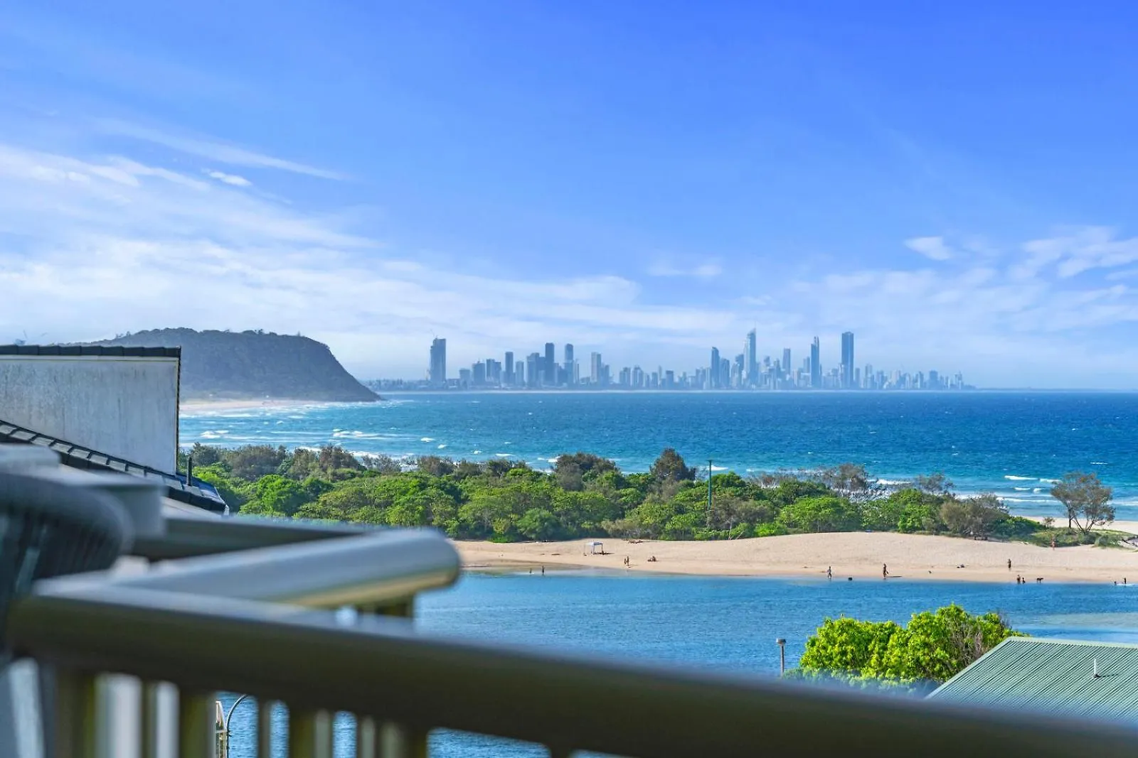 Aparthotel The Hill Apartments Currumbin Beach Gold Coast