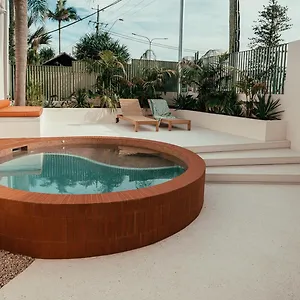 Motel The Cheshire Cat Boutique Gold Coast
