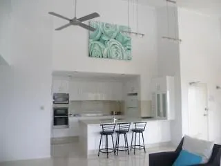 Aparthotel The Hill Apartments Currumbin Beach Gold Coast