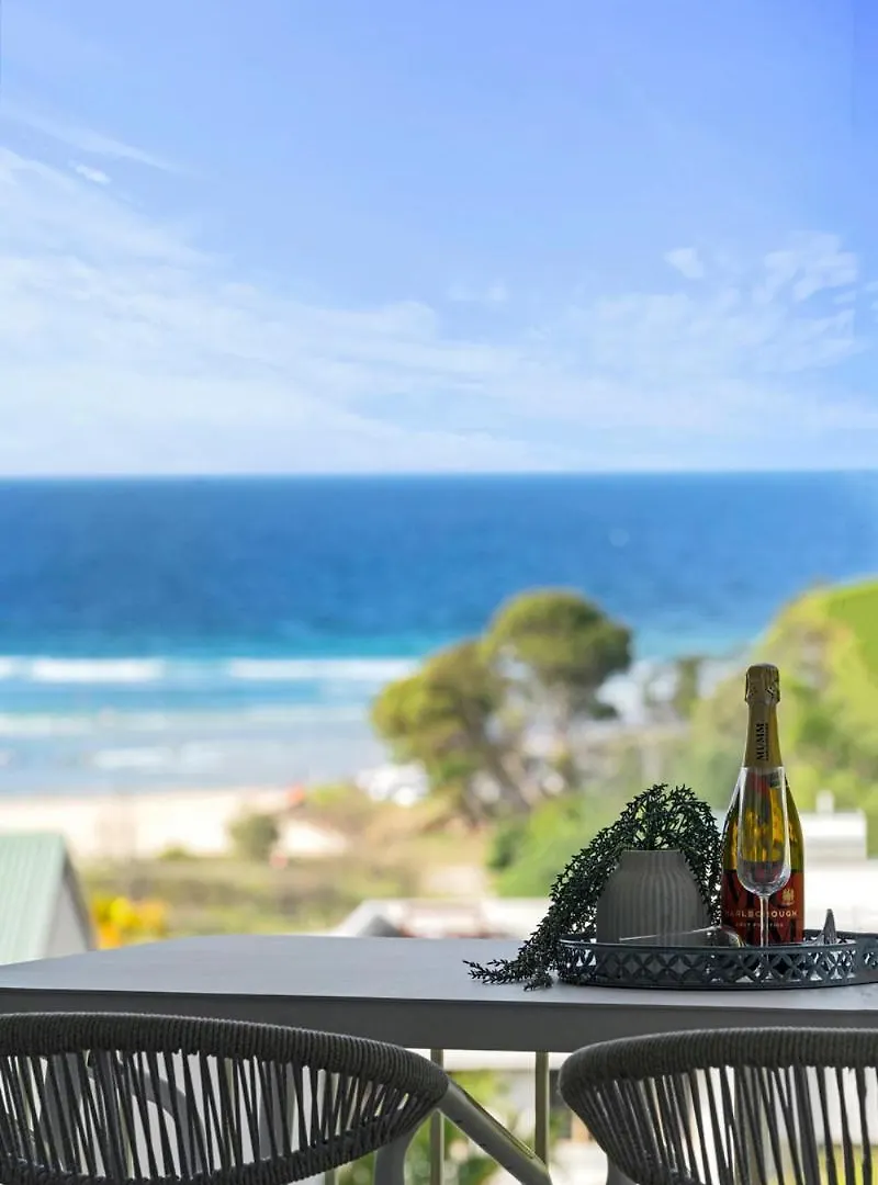 The Hill Apartments Currumbin Beach Gold Coast 3*,  Australia