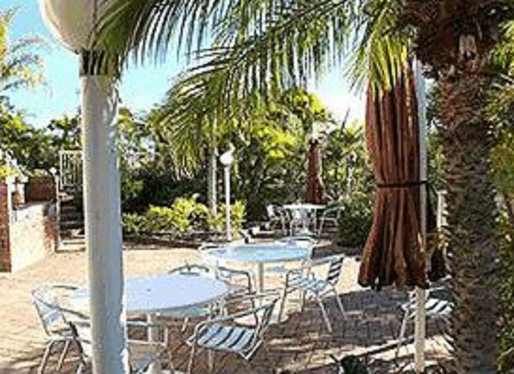 Aparthotel The Hill Apartments Currumbin Beach Gold Coast